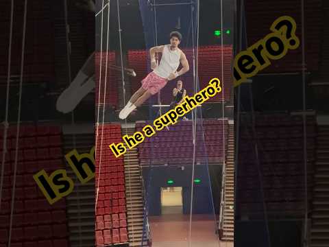 He can fly in the air 🤯😱🤯😳 #aerial #gym #circus #flyingtrapeze #acrobatics #flip #trampoline