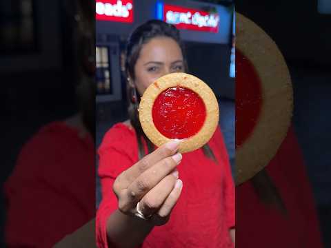 ✨🍓இது புதுசா இருக்கே..!!😍| Red Food Challenge | Anna Nagar | Food Series | Mona Vlogs #shorts