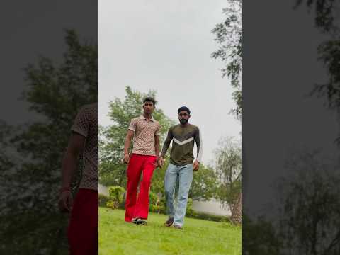Bottle apnap kese hil rahi hai ๐ณ๐ #shorts #comedy #shaitan #youtubeshorts #funny