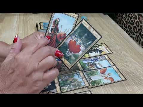 ¿Se va a comunicar contigo? Tarot interactivo