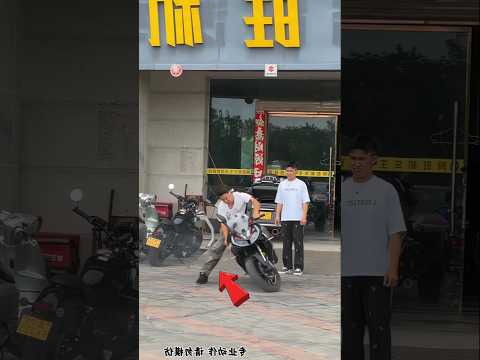 गुरु के सामने बाइक स्टैंड करना चेले को महंगा पड़ गया ||😱😲#shorts #Youtube