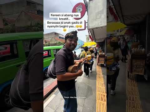 Baru kali ini liat pengamen kreatif begini. #pengamen #suryakencana #fypシ #viral #bogorhits