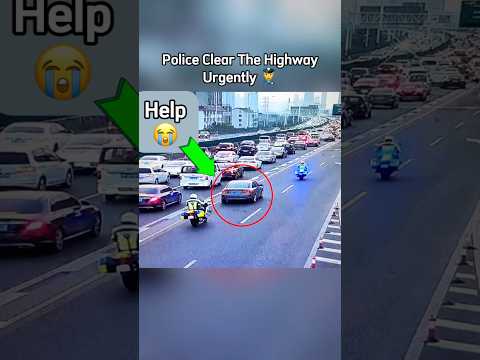 Police Clear The Highway Urgently 👍 #cops #police #shorts