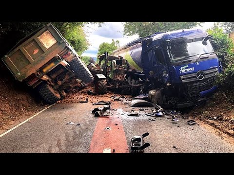 Extreme Dangerous Idiots Fastest Truck Fails Driving, Oversize Load Heavy Equipment Fails Working