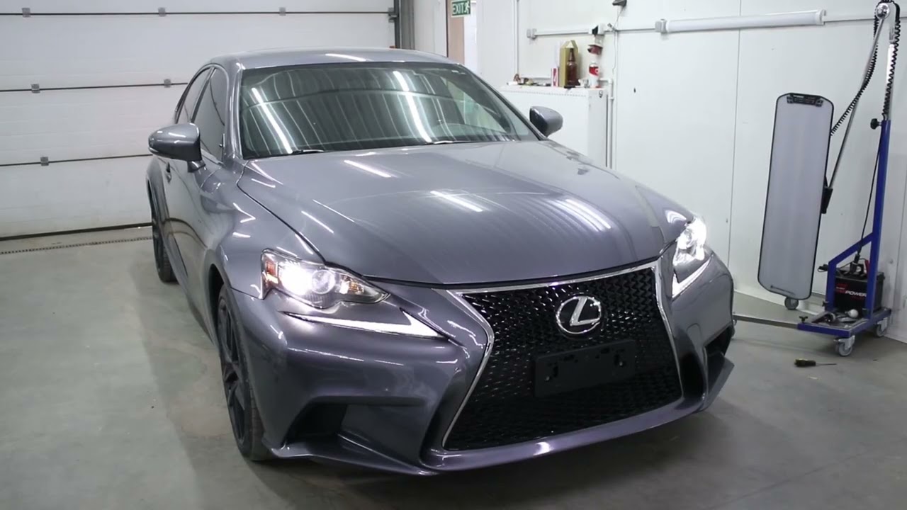 Lexus IS
