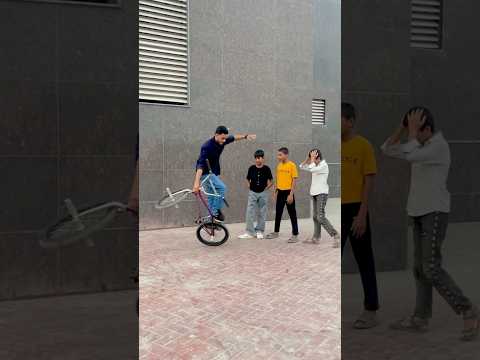 Picture abhi baki hai bacho๐
#ytshortsvideo #originalcontent #foryou #bmx #cycle #stunt #viralvideo