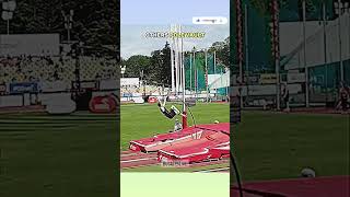 Normal jump VS King of pole vault @RandomlyDudeYT