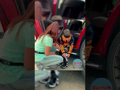 ¡La Nueva Moto de Den! #shorts #moto #motocross #niños #juguetes