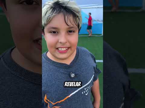 DESAFIO DOS PÊNALTIS REVELANDO A IDADE DA ANNY DA QUEBRADA #futebol #shorts