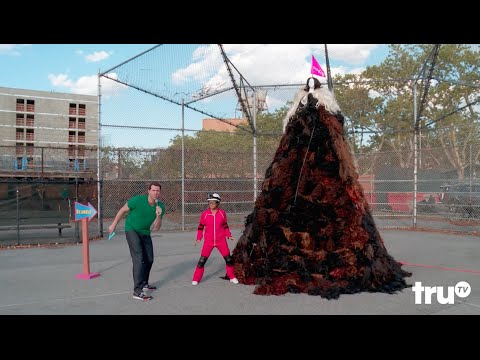 Watch Amy Sedaris Try To Become The Mayor Of Shondaland By Beating Billy Eichner's CRAZY Shonda Rhimes-Themed Obstacle Course!
