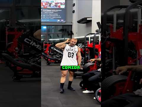 Ele PRECISA ganhar mais COMIDA por dia! KKKKK #comedia #zueira #brincadeiras #piadas #memes