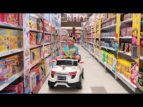Voy a la Jugueteria en un Carro de Juguete - Juguetes vs Ami