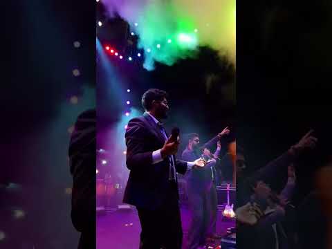 Hai apna dil to aawara sanam puri live steps