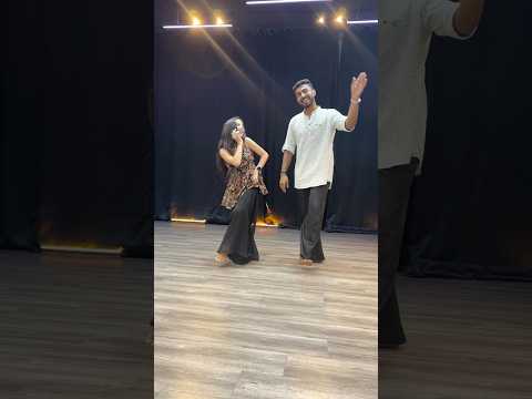 Moh Moh K Dhage / Dance Cover #shorts #ytshorts #workshop #dance #mohmohkedhage