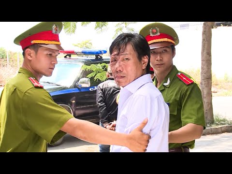 Cảnh sát bắt tên tội phạm che dấu thân phận sống dưới thân phận ông lão bán ve chai | Phim Hình Sự