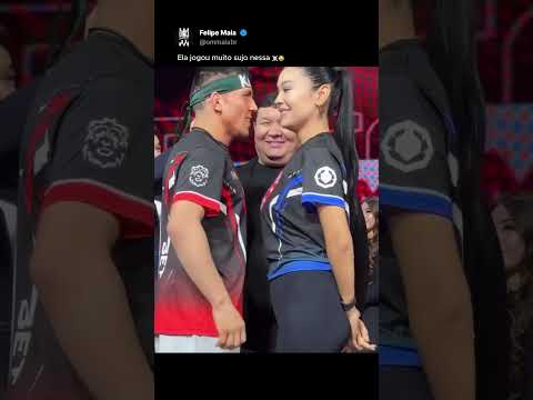 Ai não tinha nem como não se mexer 😂 #mma #encarada #meme #viral #faceoff #ufc