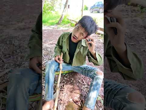 Cậu bé hư nhại theo người khác #shorts