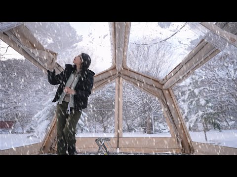 눈❄️이 오면 더 좋은 투명한 에어텐트. 천장까지 투명한 새텐트에서 강아지와 폭설 구경하기 / 수육에 위스키 / 영월 꿈엔들 캠핑장