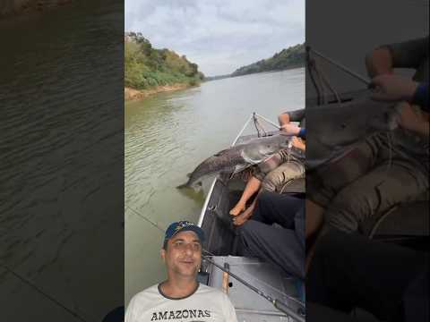 É  isso que acontece quando o pescador tem sorte