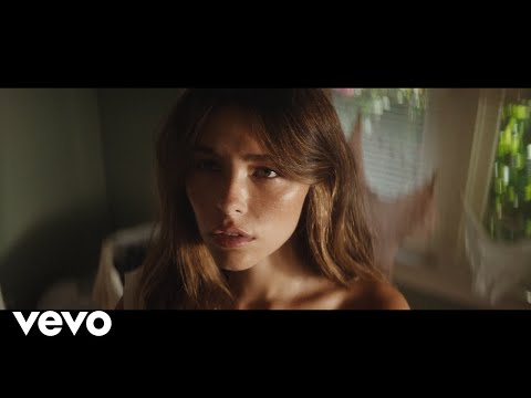 Madison Beer - Spinnin (Official Video)