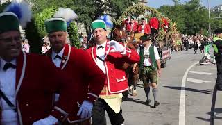 Video: Das Highlight des ersten Wiesn-Wochenendes - Der Trachten- und Schützenzug (Video: Nina Eichinger)