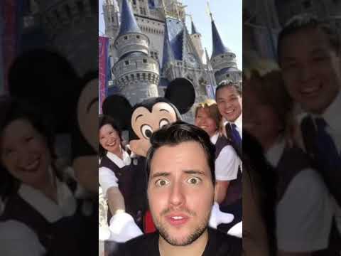 Tiana sufre Racismo en DISNEYWORLD ?! #disney #disneyland