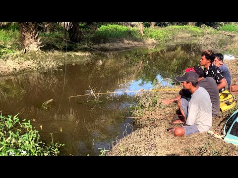 Kearifan lokal.!!! memancing ikan yang sangat menyenangkan