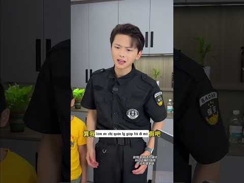 Giám độc tốt bụng cho anh bảo vệ tiền để lo tiền viện phí cho vợ #shorts