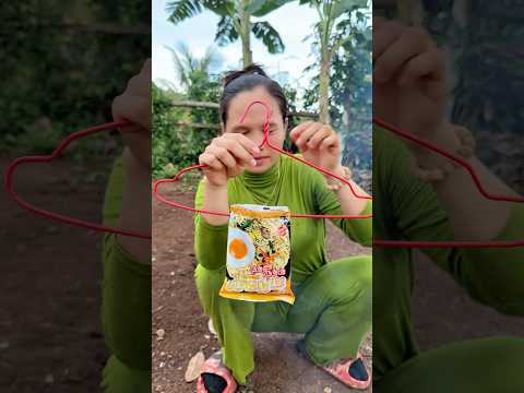 Survival Skills: SMART idea and USEFUL #shorts #bushcraft #camping #outdoors #survival