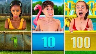 SOPRAVVIVIAMO NELLA PISCINA GIGANTE vs NORMALE vs PICCOLA CON TUTTI I NOSTRI AMICI!💧