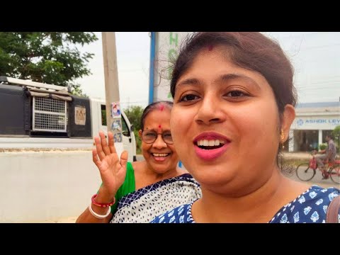 শাশুড়িমা আমার স্ক্যুটিতে ভয়ে চাপলো না