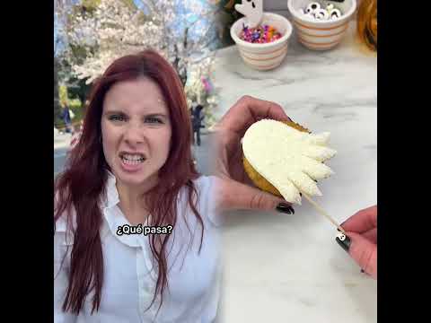 Trying to make him jealous with a Japanese guy D #humor #comedia #funny #shorts