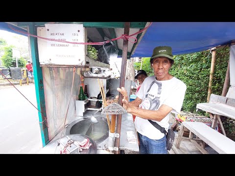 MIE AYAM JADUL SEJAK 1980 !!! HARGA RP. 13 RIBU BIKIN KENYANG - INDONESIAN STREET FOOD