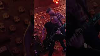 En nuestra escena es solo Ruido cerveza y amistad 🍻 " Sin Divisiones absurdas" 🔪🐍