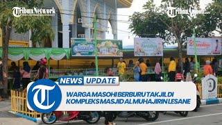 Warga Masohi Berburu Takjil di Kompleks Masjid Al Muhajirin Lesane