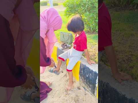 🙏 Abu bakar ko Allah ki taraf se new kapray mil gai #trending #emostional #viralshort #cute #sad