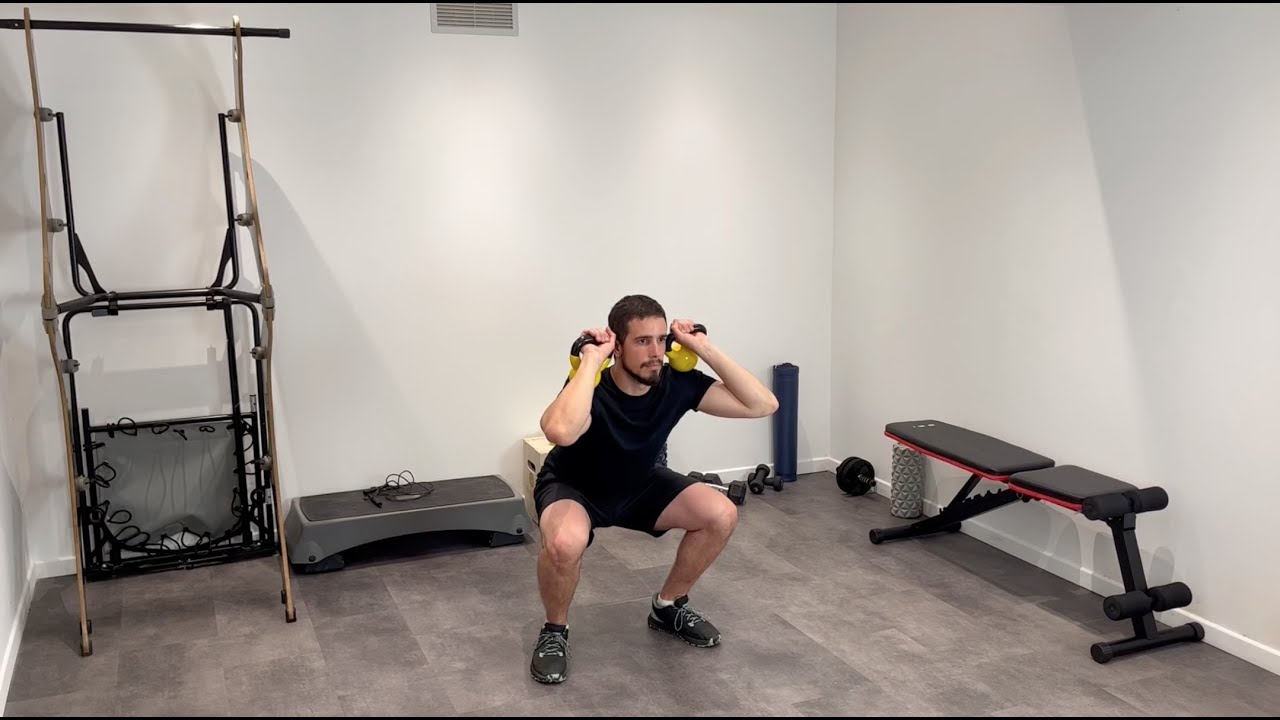 Front squat con kettlebell