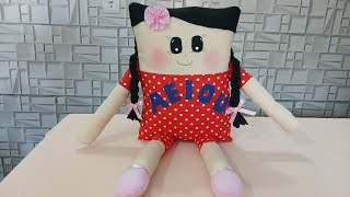 Boneca de Pano Menina Vogal - Boneca de Tecido - DIY Boneca de Pano!