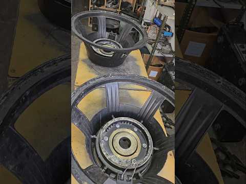 18 inch speaker reper l #electrical #amplifierrepair #audiorepair #electronic #audioamplifier