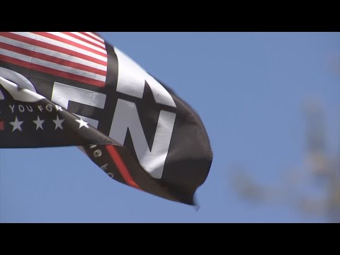 Phoenix homeowner's "F-Biden" flag angering neighbors