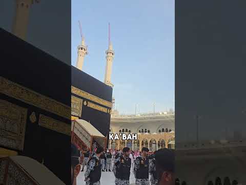 Suasana Ketika Pintu Ka'bah Dibuka