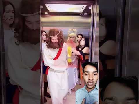 👉 जेसिस बाबा को लिफ्ट 🥹 से बाहर निकाल दिया 😜 फिर जो हुआ 😲🤯 #shorts #funny #shortsfeed #sadstory