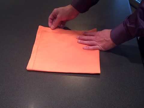 How to: Fold a napkin