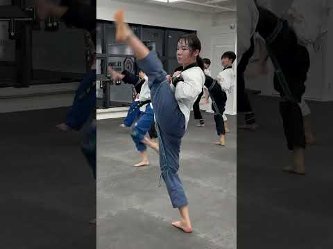 25.04.23실수하면 다시!!다시,,,#ts #tkd #taekwondo #poomsae #kick #sidekick #speed #power #sport #education