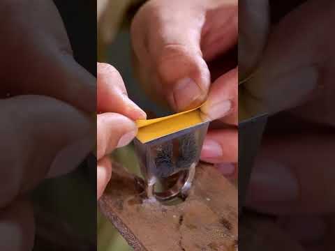 اللمسة المغناطيسية: تصميم خاتم فضي رائع! 💍✨