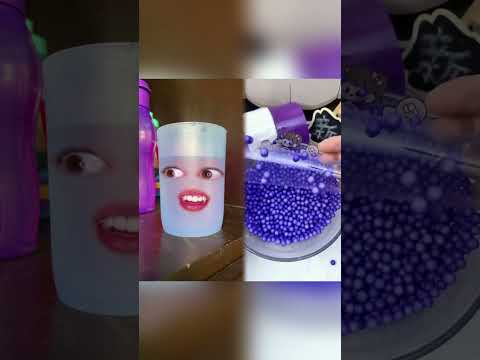 Los vasos sucios en mi cuarto viendo cómo traigo otro😂 Ustedes también se les olvidan los vasos en