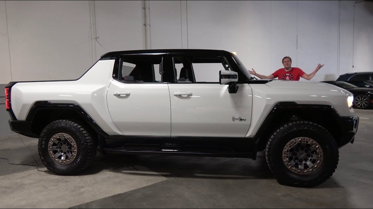 The GMC Hummer EV Is an Insane 100, 000+ Electric Off-Roader Truck