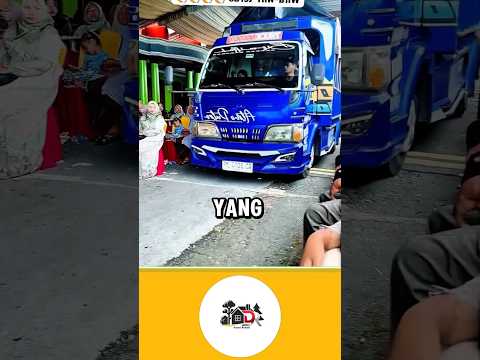 TRUK BIRU INI MONDAR MANDIR SAAT ADA ACARA PERNIKAHAN #shorts