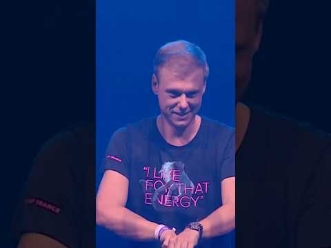 Armin playing Arizona by Allen Watts 💥