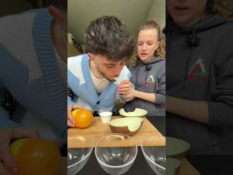 On ouvre notre Kinder Surprise pour découvrir notre figurine !!